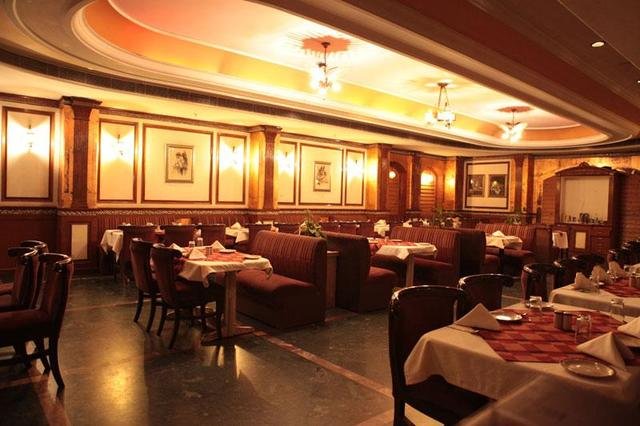 Rajmahal restaurants in Meerut